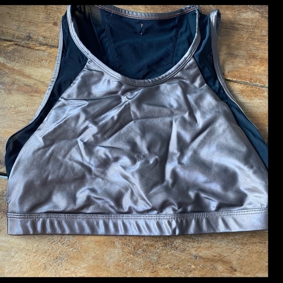 2/40$ Fabletics size small | bra gold - Picture 1 of 4